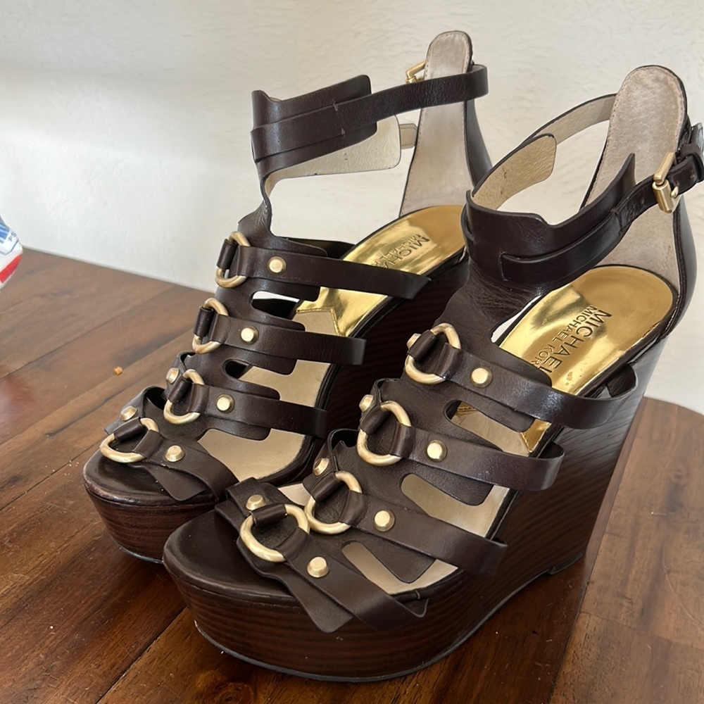 Like new Michael Kors wedges